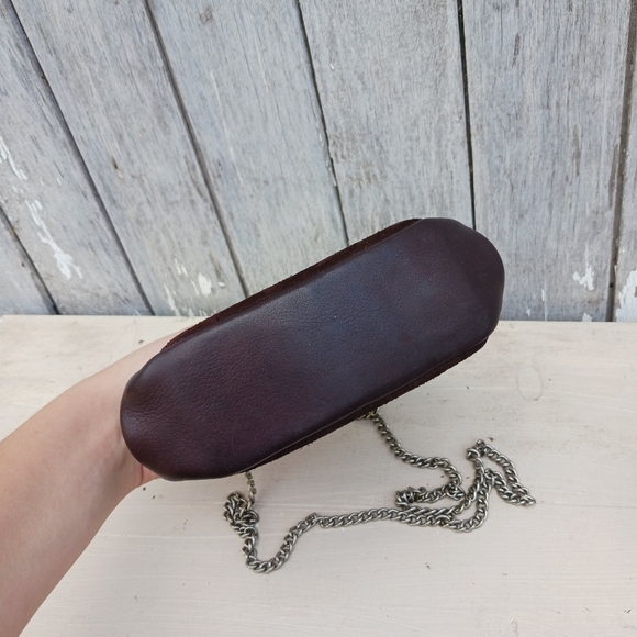 Vintage Brown Leather Gold Kiss Lock  Purse With Silver Chain Mini - Picture 9 of 10